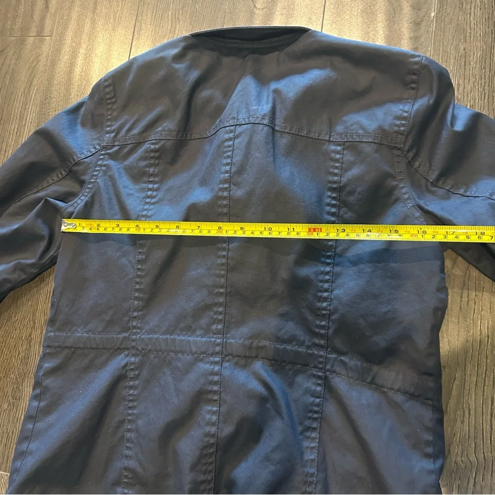 Tommy Hilfiger Navy Blue Utility Jacket with Structured Fit - Picture 8 of 9